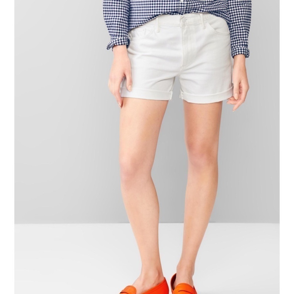 Gap sexy boyfriend white denim shorts 27/4